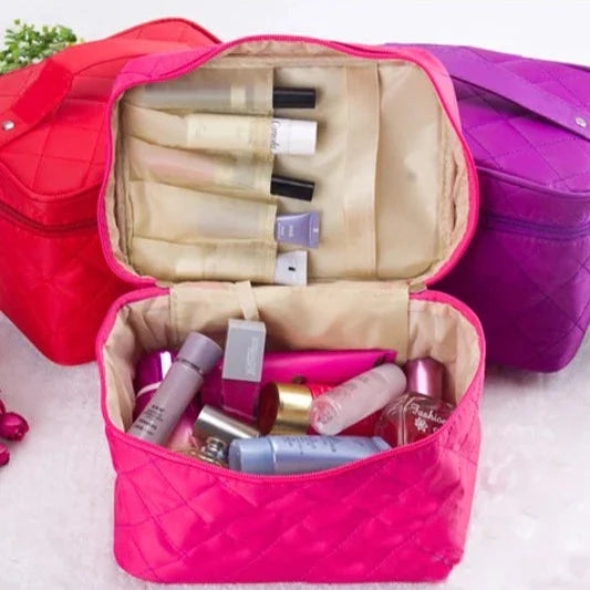 Trousse de Toilette Matelassée Grande Voyage Femme