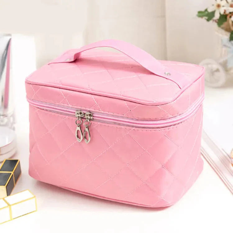 Trousse de Toilette Matelassée Grande Voyage Femme