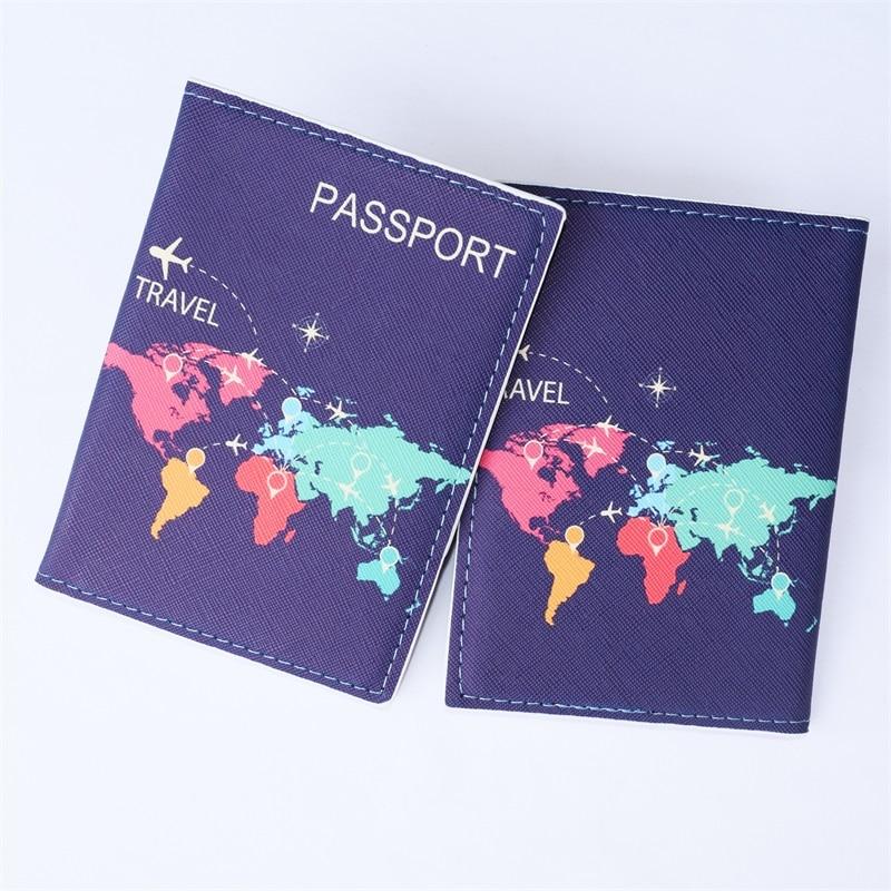 Protège-Passeport Voyage en Couleurs sur la Carte du Monde