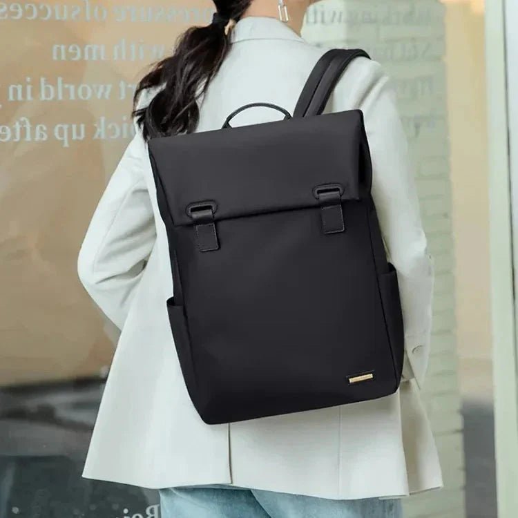 Sac à Dos pour Femme Imperméable - Idéal pour les Voyages